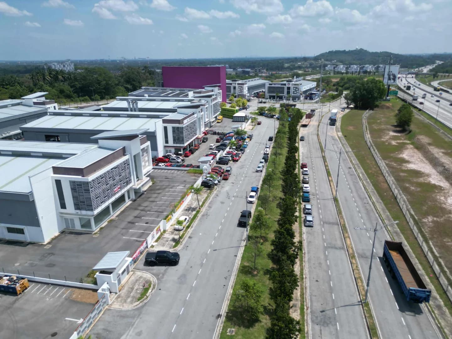 Detached Factory for Rent at Cipta Serenia Industrial Park