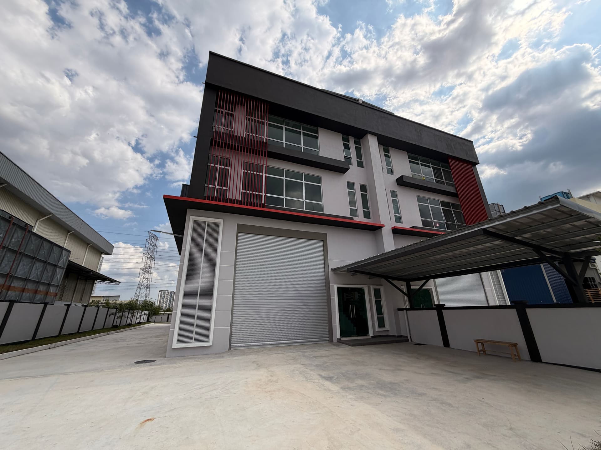 Semi-D Factory for Sale @ Puchong PTP Industrial Area - 1